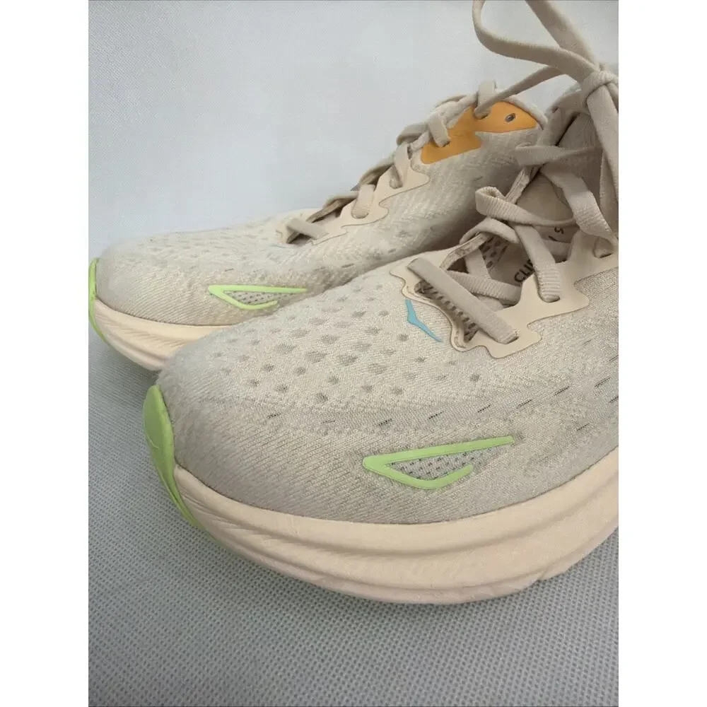 Hoka One One shoes are